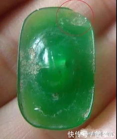 翡翠投資警示 這幾種翡翠原石必須遠(yuǎn)離，否則萬(wàn)貫家財(cái)也難保
