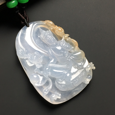 冰種飄黃翡蓮花觀音掛件 溫潤(rùn)靈韻，禪意盎然